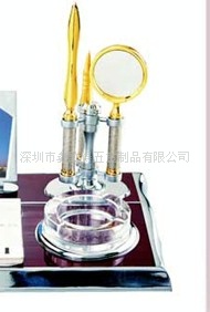 提供金属徽章电镀，金属文具电镀，金属浮雕珍藏品电镀