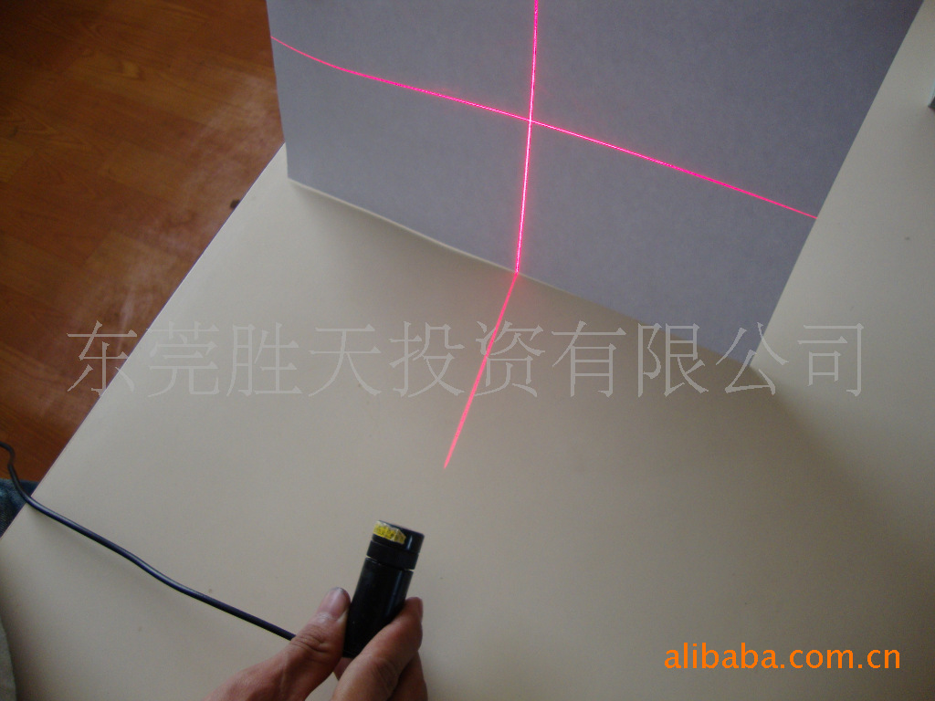 镭射灯，激光镭射灯，对格对条灯，红外线雷射灯