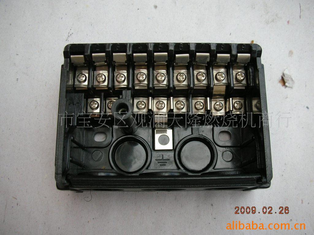 销售TF834E.3燃烧机控制器接线底座