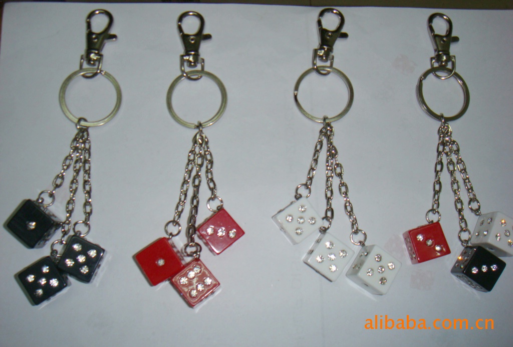 3 dices keychain