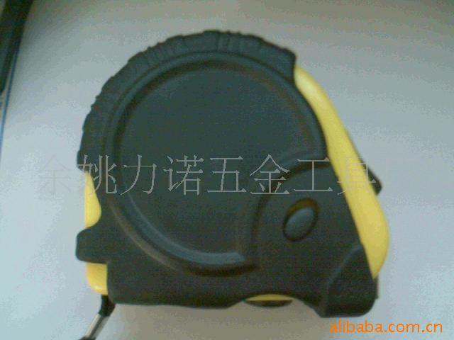 供应LN-63A型胶套三制动钢卷尺，钢卷尺，钢卷尺伸缩精准公制