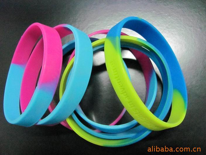 供应硅胶手环 颜色 分段手环 环保手环 旅行纪念佳品