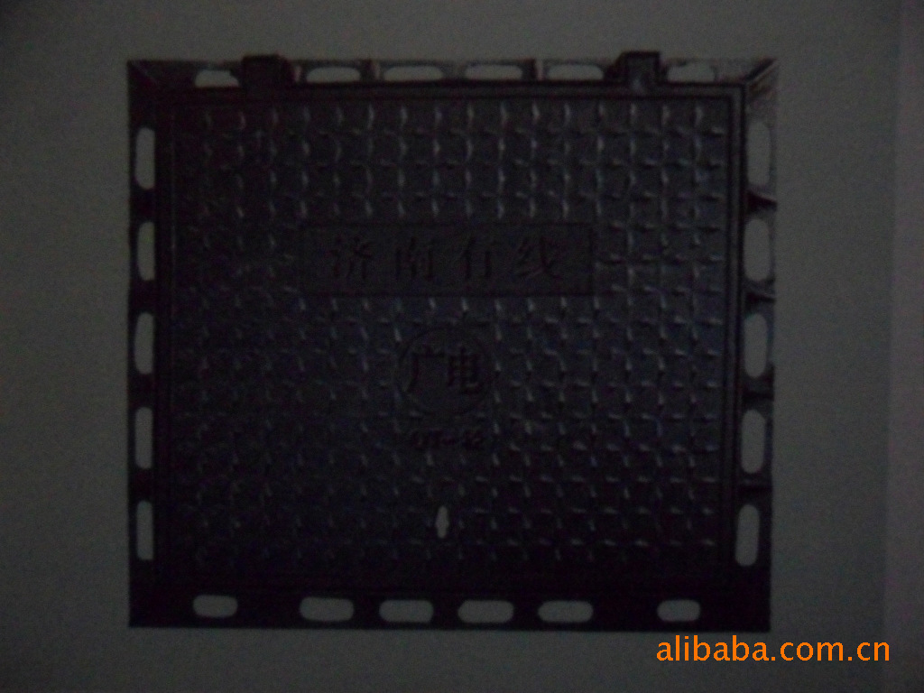 定制球墨铸铁圆形井盖 雨水井盖 道路排水检查用承重排水口