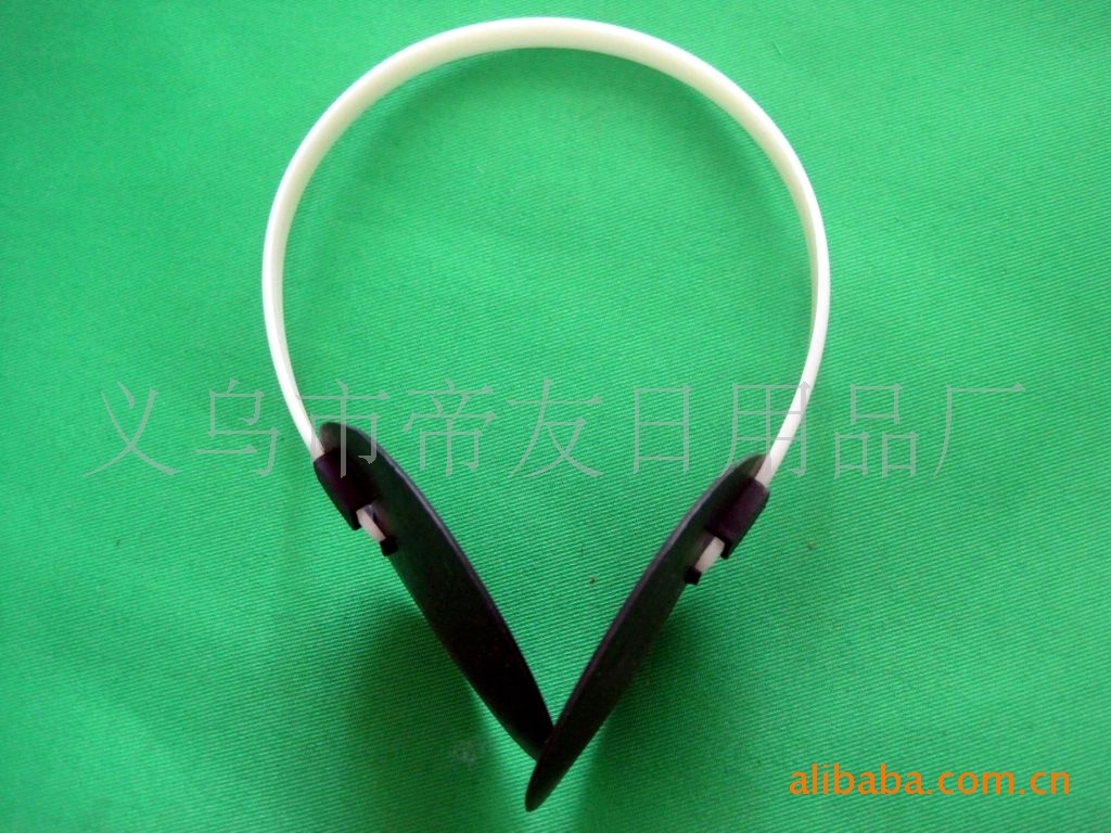 厂家生产供应保暖耳套架子、耳罩塑料骨架以及各种塑料配件(图)