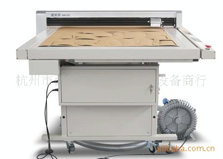 斯米特笔式纸样平板切割机ST-1215C服装大师笔式平板切割机