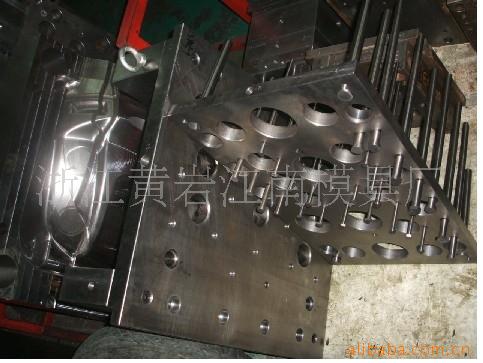 供应塑料盖子模具 碳酸盖子模具 多种口径瓶盖模具