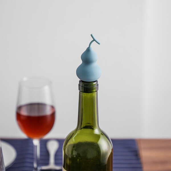 creative silicone bottle stopper