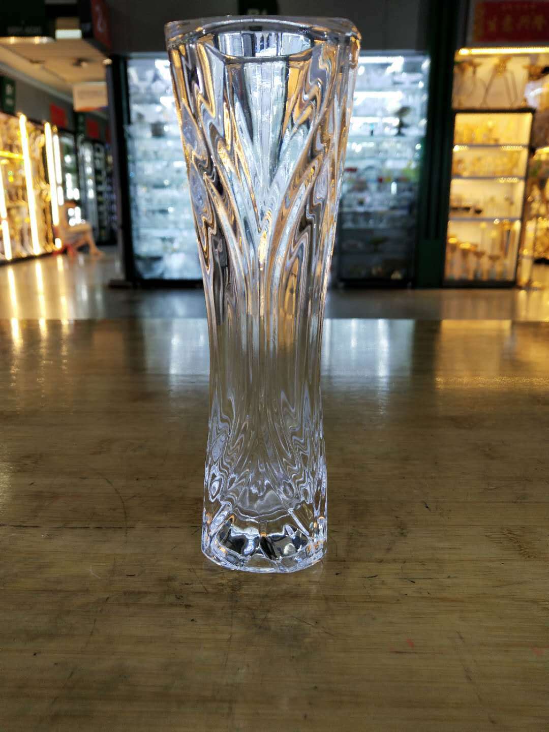 Factory direct pressing transparent glass small vase small castle single vase living room dining table home decoration flower arrangement