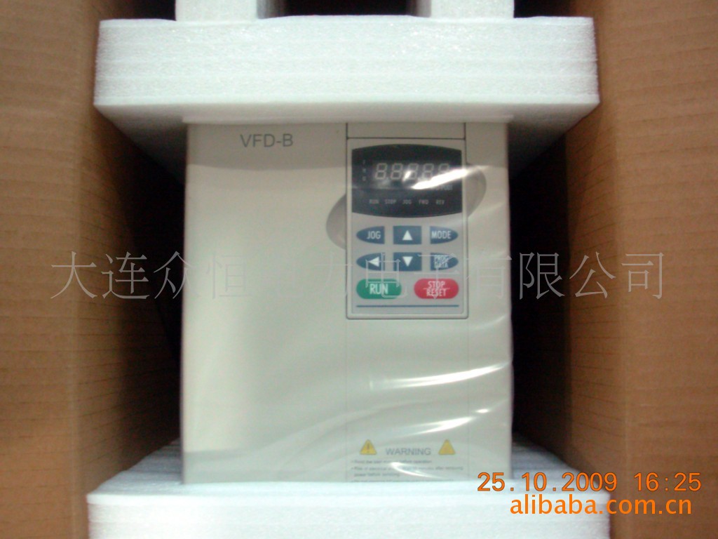 供应台达变频器VFD004M21BD