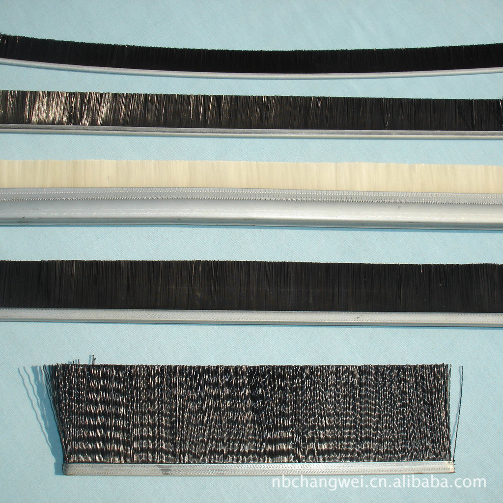密封刷条 供应门底除尘防水刷 条形长刷密封刷条