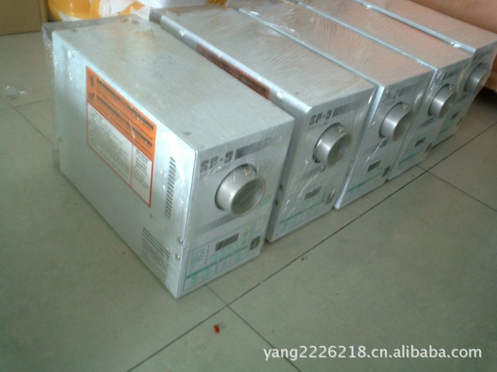 低价供应8,9成新 USHIO点光源机SP-9