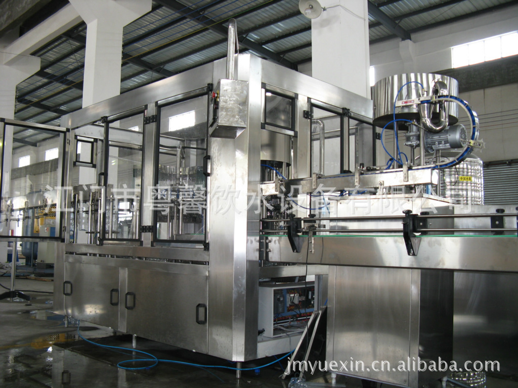 全自动果汁饮料设备生产线 矿泉水生产线灌装机 二氧化碳混合机