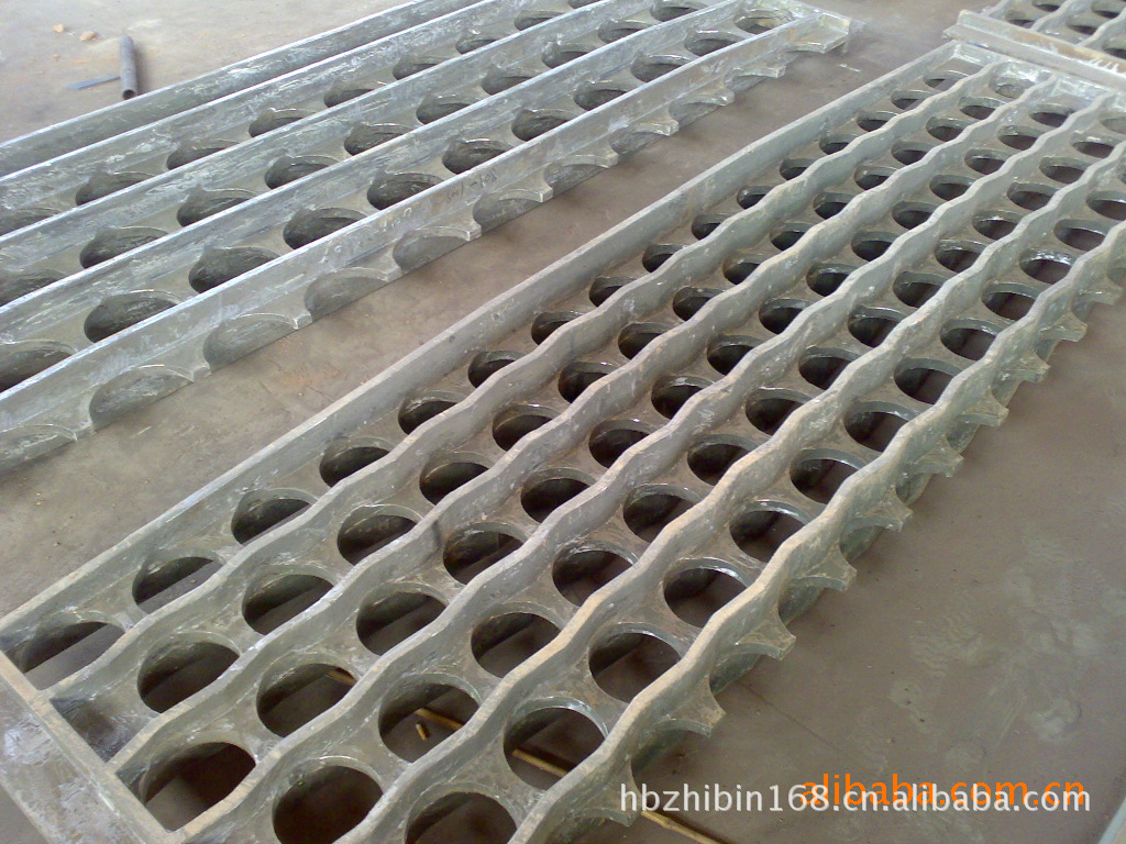 专业设计量身制造石油化工行业管式炉用优质 中间管板