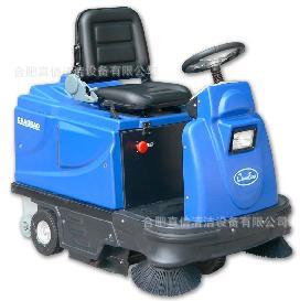 超宝驾驶式扫地机，驾驶式电动扫地车，电瓶式扫地车 道路清扫车