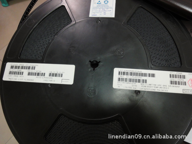 供应原装集成MAX3238EEAI MAX3238