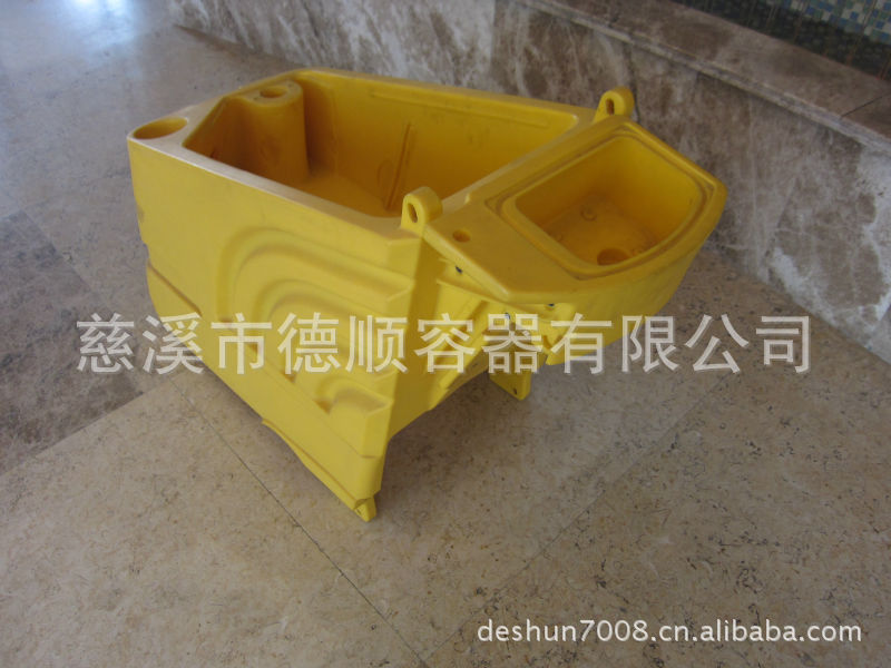 加  工  洗地机配件