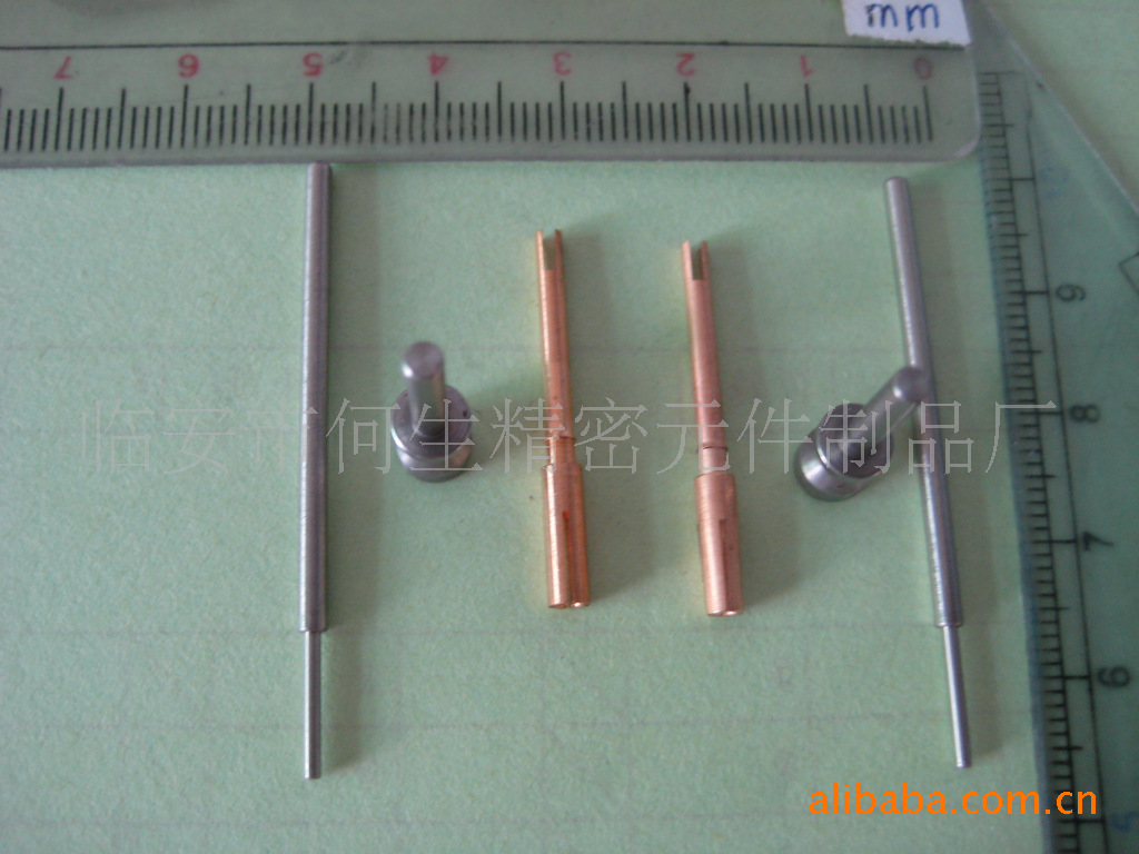 供应订做各类电器接插件.插孔.插针加工