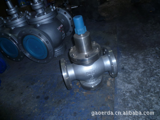 Y43H高灵敏度大流量蒸汽减压阀