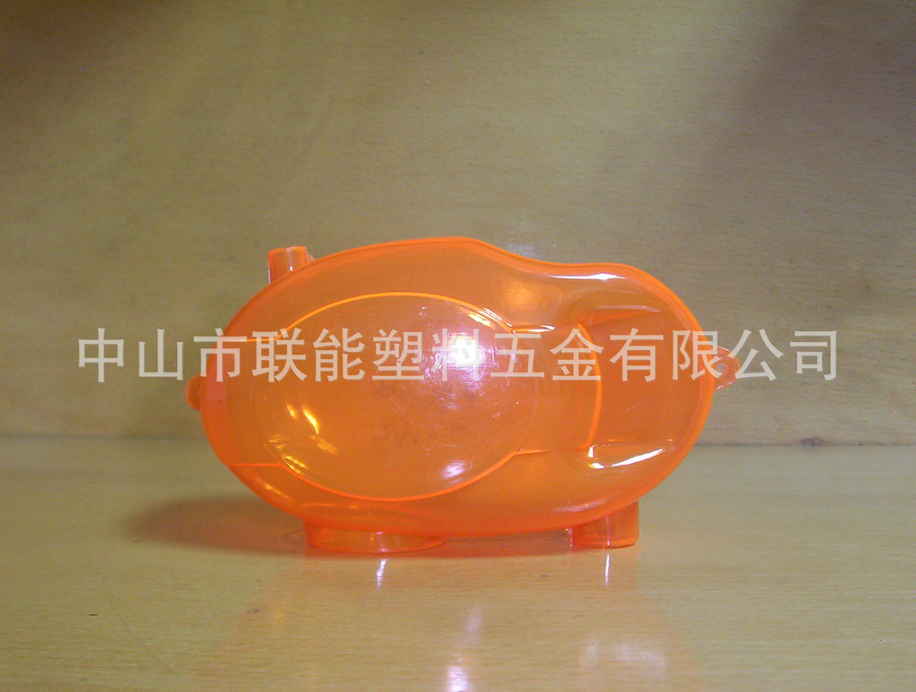 供应PVC吹塑制品，塑料水箱