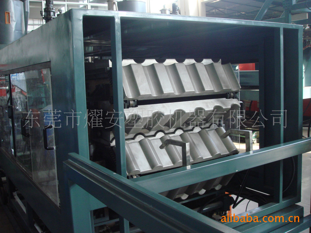 塑料瓦挤出机  波浪瓦挤出机设备