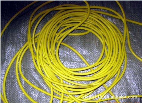 PVC软胶绳 磨沙PVC胶管  塑料跳绳条 橡胶圆绳