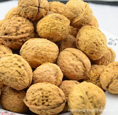 2020 Yunnan Dali Cardboard Walnut bulk 103 Fruit Walnut Yunnan Native wholesale