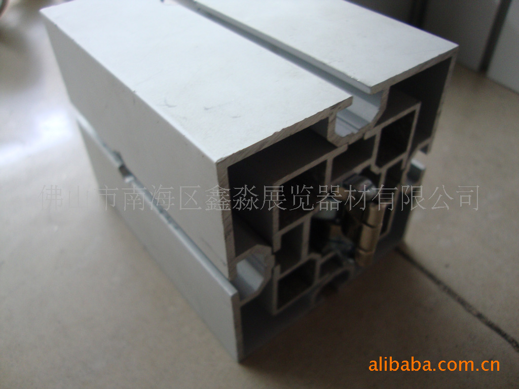 ����������Ӧ�˷��Ĳ۷�������չչ̨�����,��װ��̯���Ϸ�ͨ