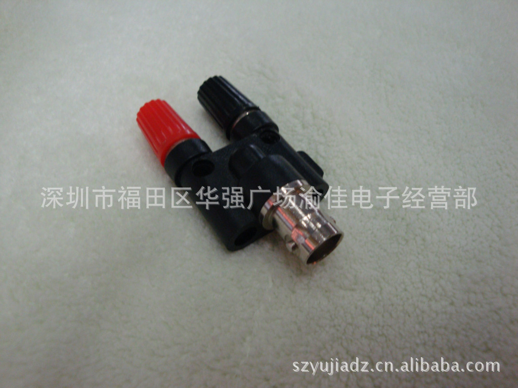 BNC母转香蕉母插 BNC转换插头 Q9转喇叭插母