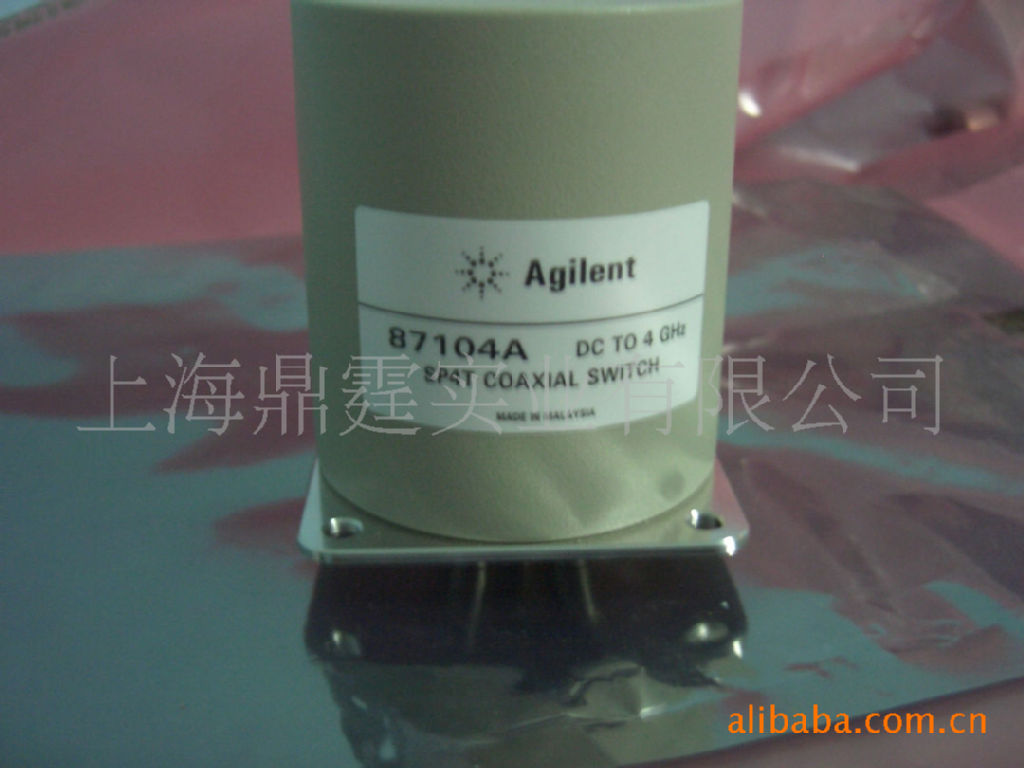 Agilent 87104A Multiport Coaxial Switch DC to 4 GHz, SP4T