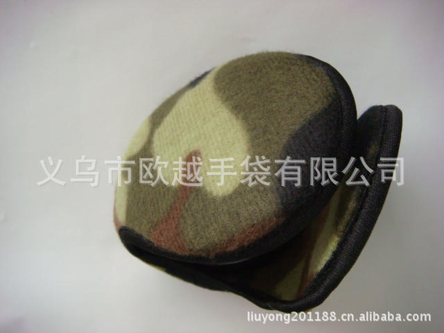 供应红色迷彩摇粒绒保暖耳罩，供应新款红色迷彩毛绒保暖耳罩