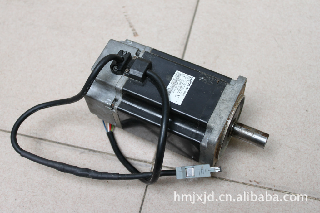 A二手伺服马达R7M-A20030-S1  R7M-A20030-BS1保修三个月