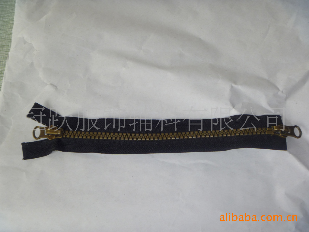 供应树脂8#双开尾镀银齿拉链