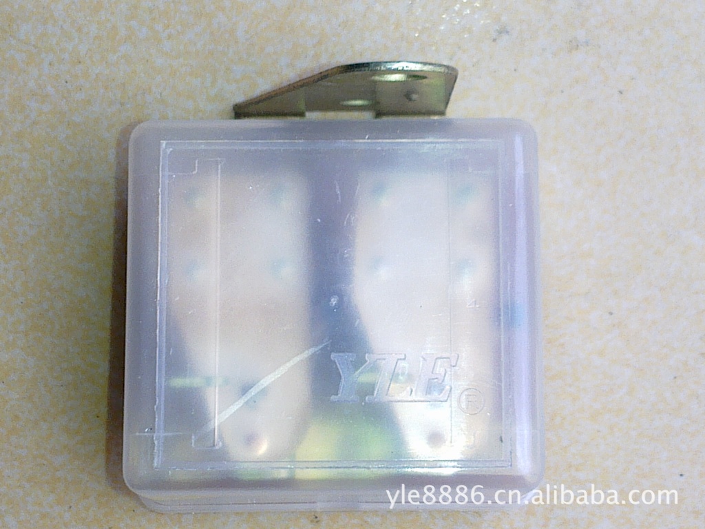 汽车继电器电机耐用电瓶耐久稳定保险丝