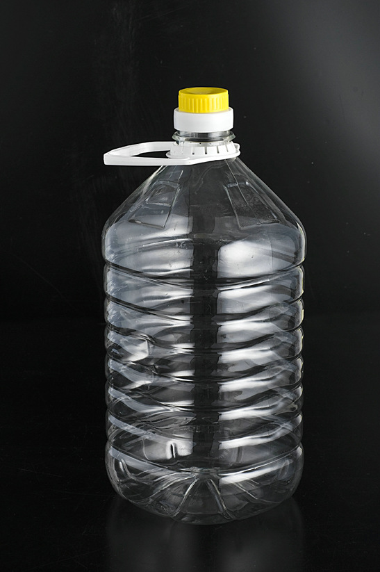 厂家供应色拉油桶、五升油桶、4.5升油桶、花生油桶  pet塑料油桶