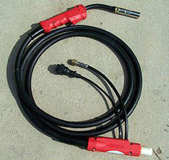 【轩然】专业销售：各种规格松下二氧化碳气保焊枪。