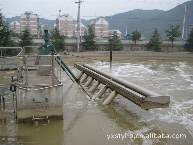 运行中的滗水器