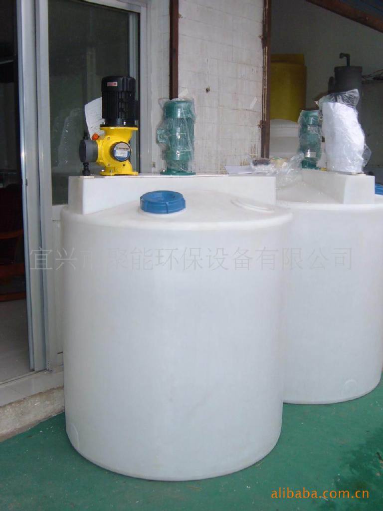 供应加药配套装置  3000L加药桶 品质保证