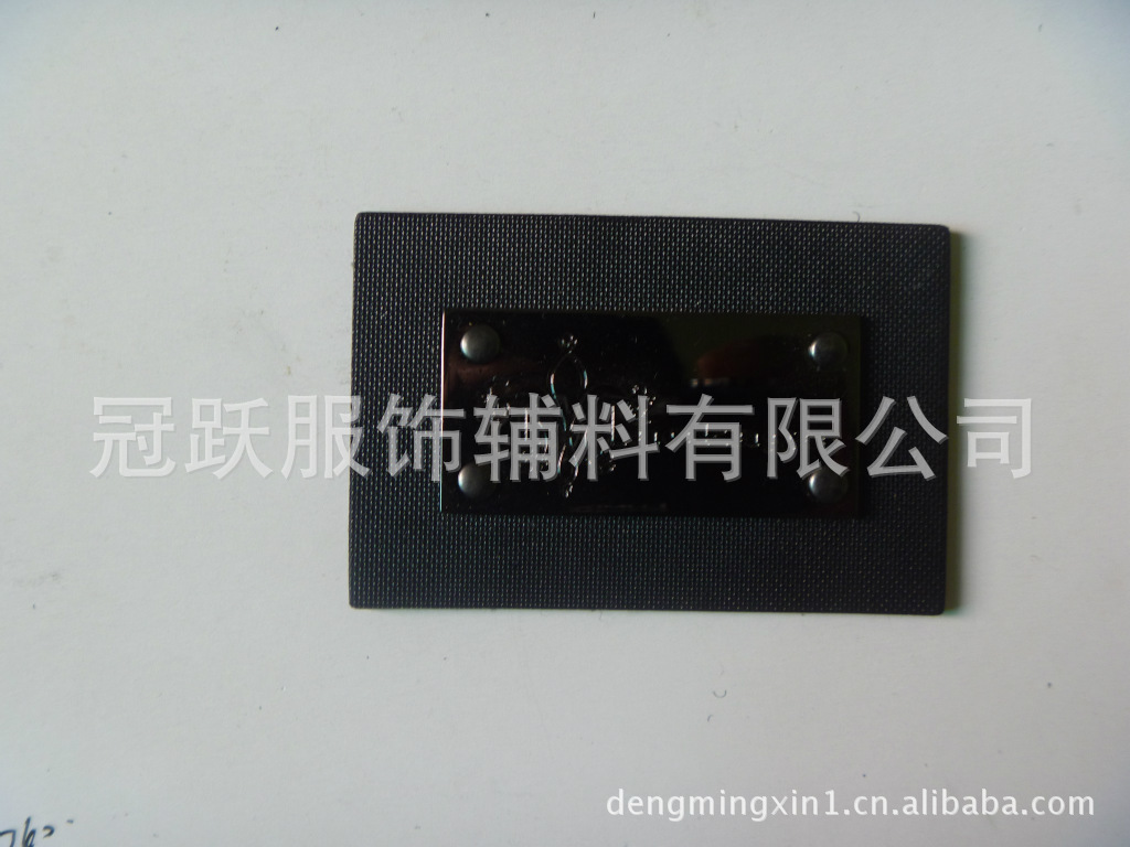 供应锌合金皮标，表面挂镀封油工艺