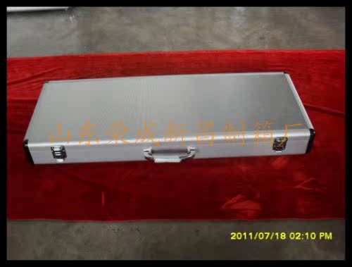 厂家订做各种铝合金工具箱 渔杆箱 医疗仪器箱 EVA包装箱