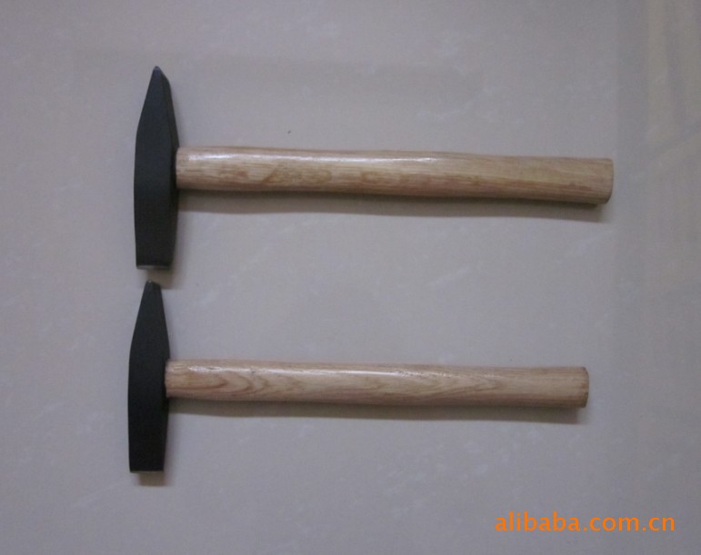 供应敲锈锤 钳工锤等多款五金工具 质优价廉