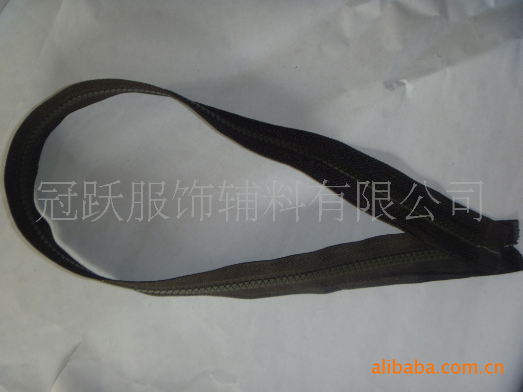 供应5#树脂开尾拉链