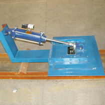 制造加工石化煤化行业管式加热炉热风道用顶置气动快开风门。