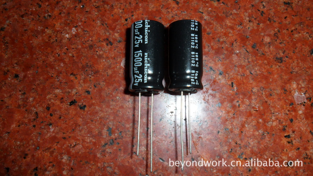 原装进口尼吉康25v1500uf铝电解电容1500uf25v