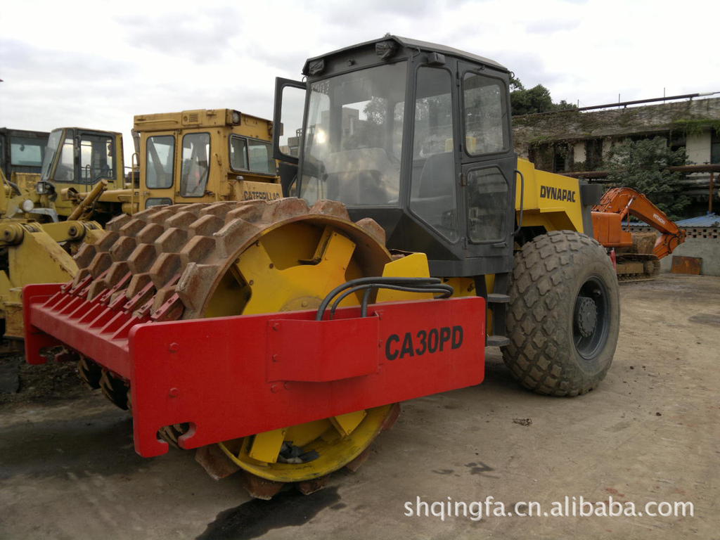 戴纳派克DYNAPAC CA30PD压路机出售