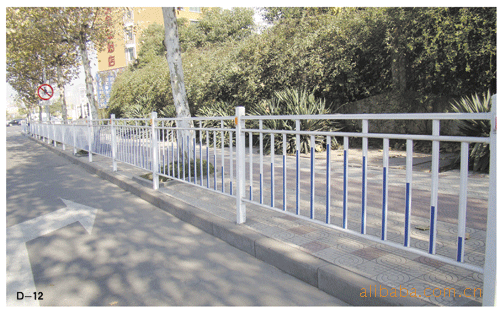 厂家定制各种规格道路护栏 围墙护栏  价格优惠