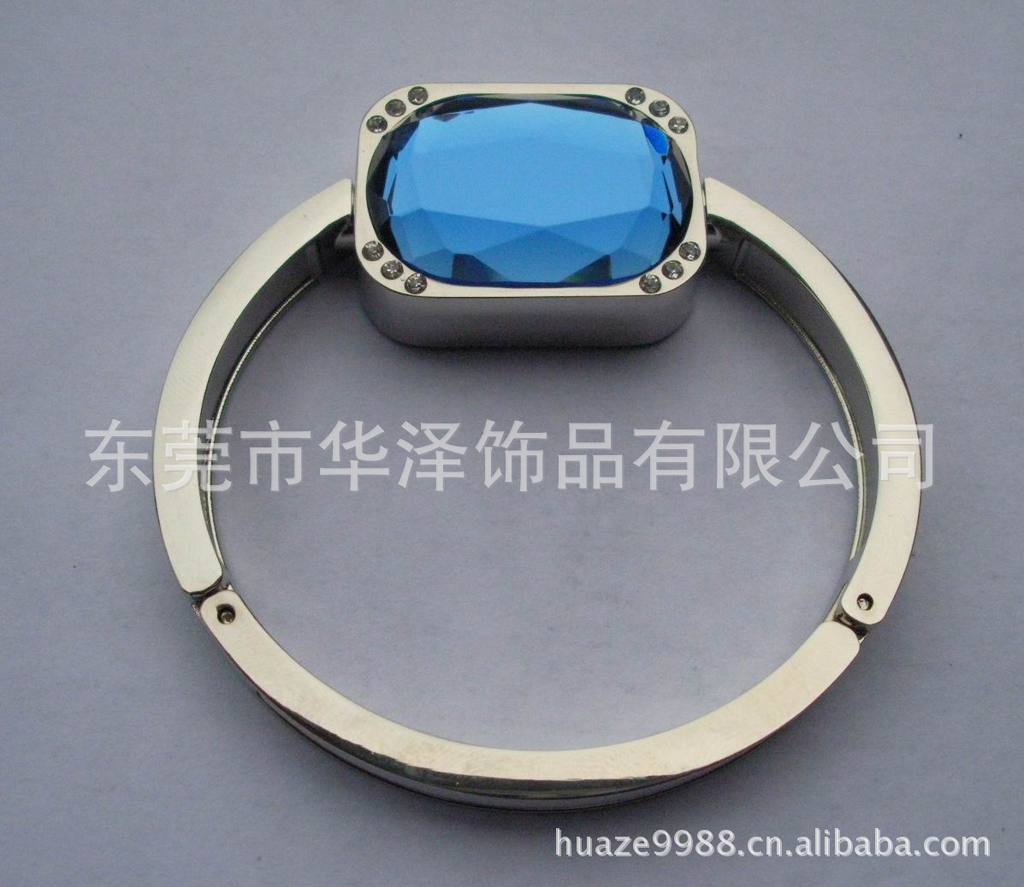 多功能挂包钩、多功能挂包器、多功能挂包扣、手镯挂包钩