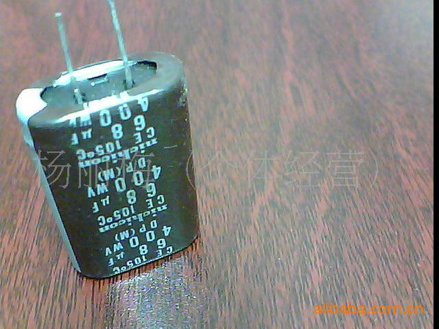 現拆机电解电容400V82UF，400WV68UF