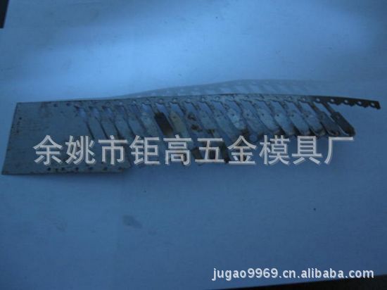 专业生产供应冲压弹片 大量批发电子五金材料 厂家直供