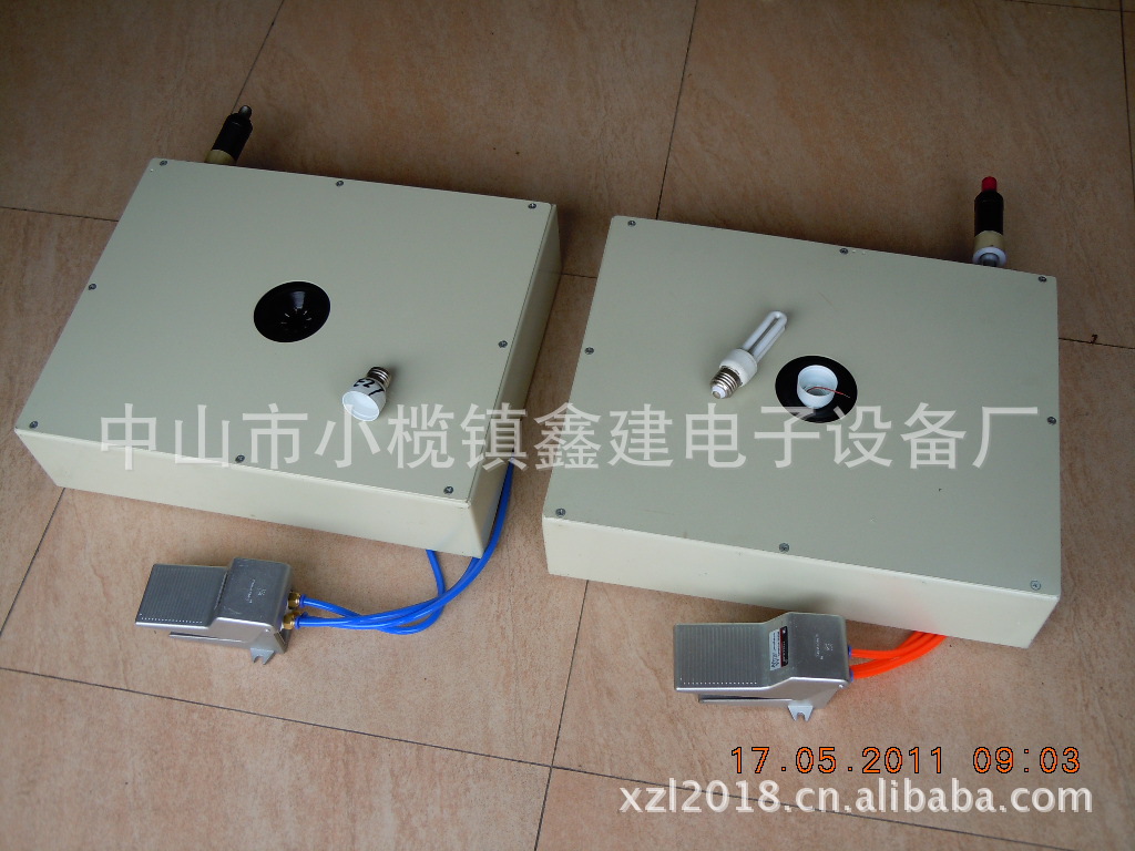 LED节能灯灯头机/气动灯头打点压铆机/灯头锁紧机锁紧器