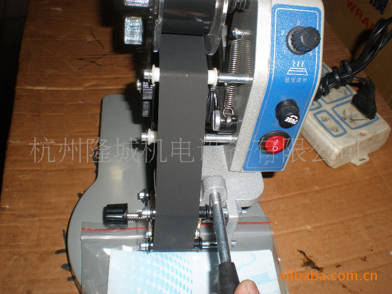 供应打码机 生产日期打标机 标签打标机